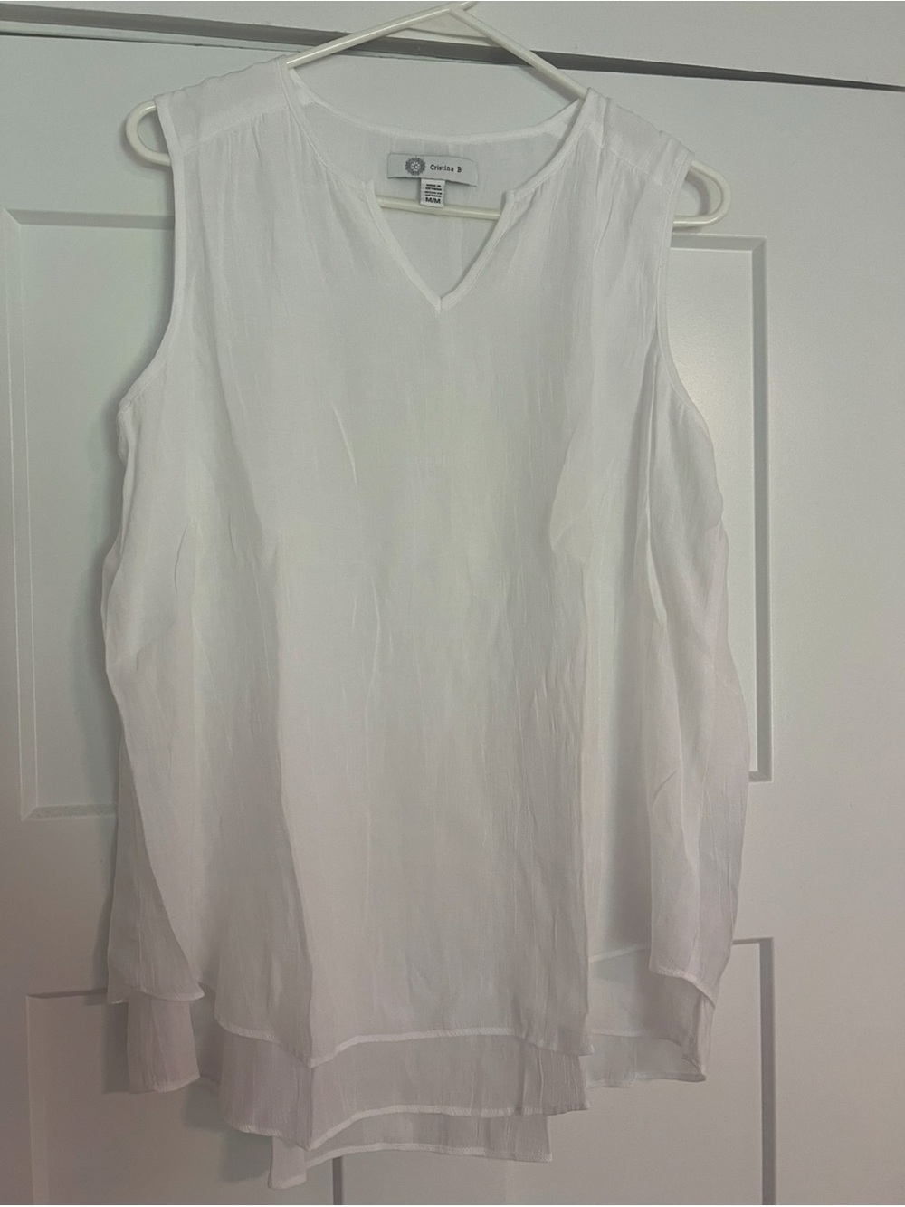 Cristina B White Sleeveless Layered V-Neck Blouse Medium lightweight flutter